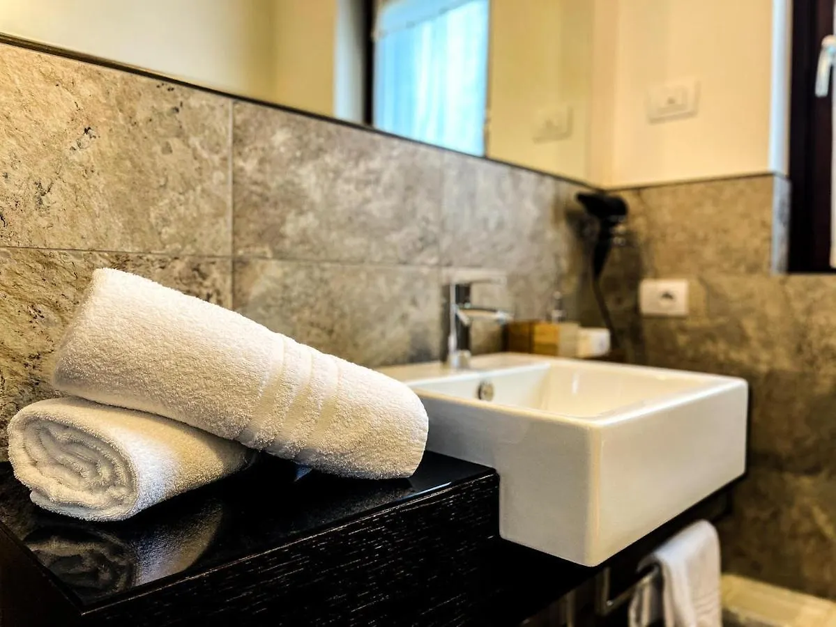 Charming Bellagio Boutique Hotel Bed & Breakfast
