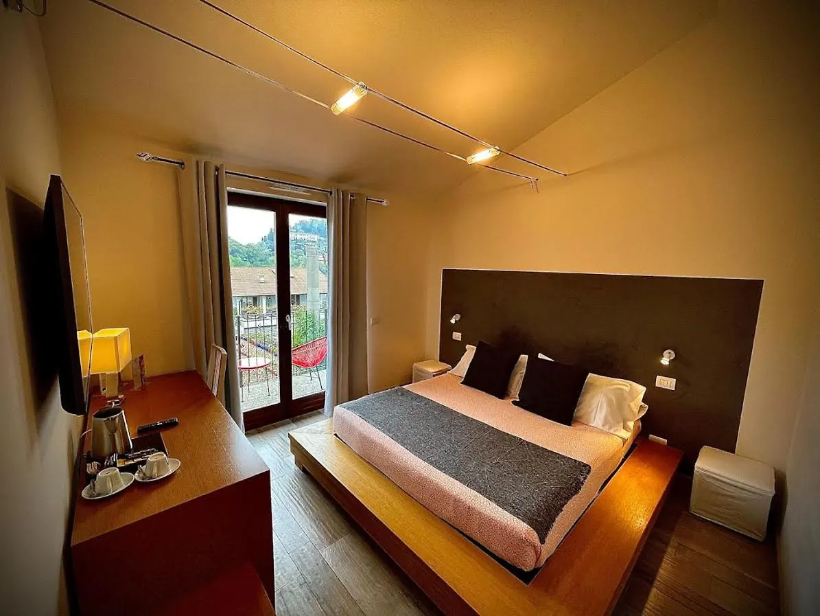 Charming Bellagio Boutique Hotel Bed & Breakfast